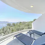 Bluenook Διαμέρισμα Κας