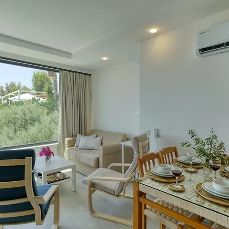 Bluenook Suites