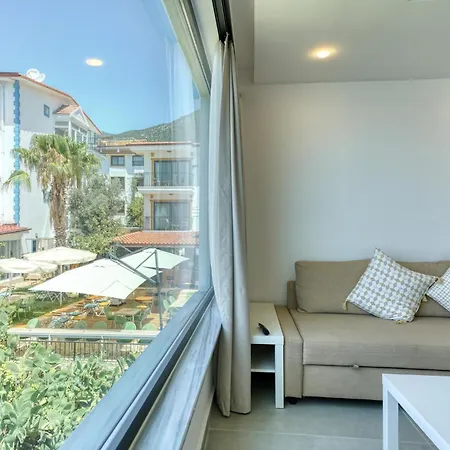 Bluenook Suites Apartment