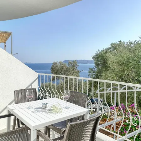 Apartment Bluenook Suites *