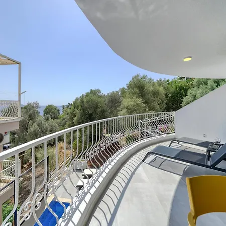Apartment Bluenook Suites *