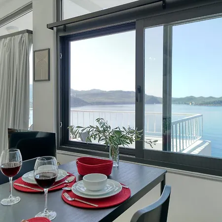 Bluenook Suites