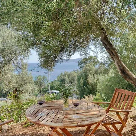 Bluenook 아파트 카스