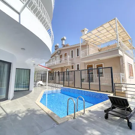 Apartment Bluenook Suites *